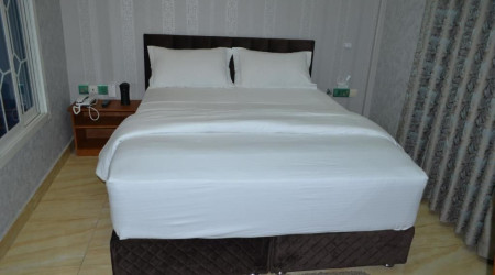 Noahgarden Hotel
