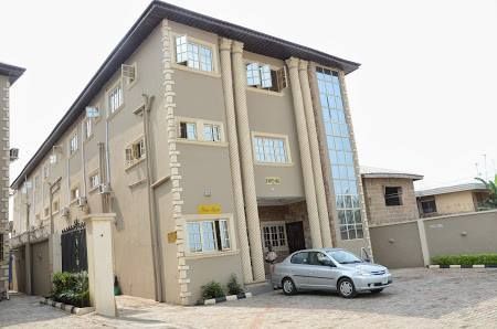 White Plain Suites and Towers