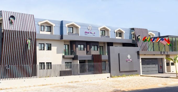 Silver Moon Hotel