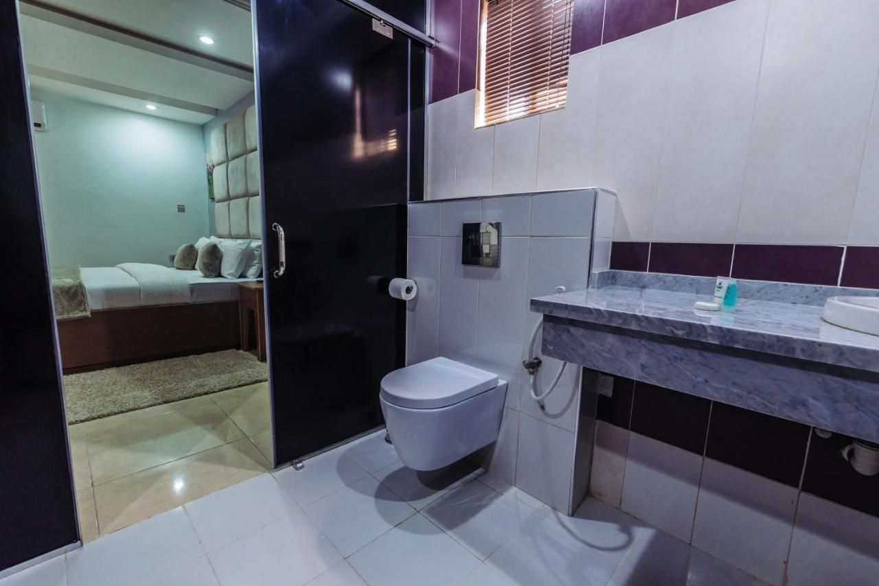 Tranquil Mews Hotel