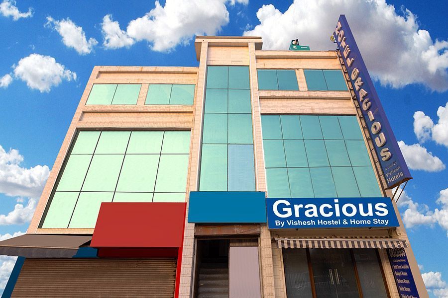 Gracious Hotel