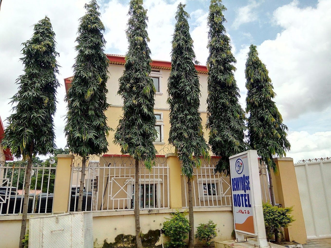 Benny Rose Hotel Nigeria LTD Lugbe 