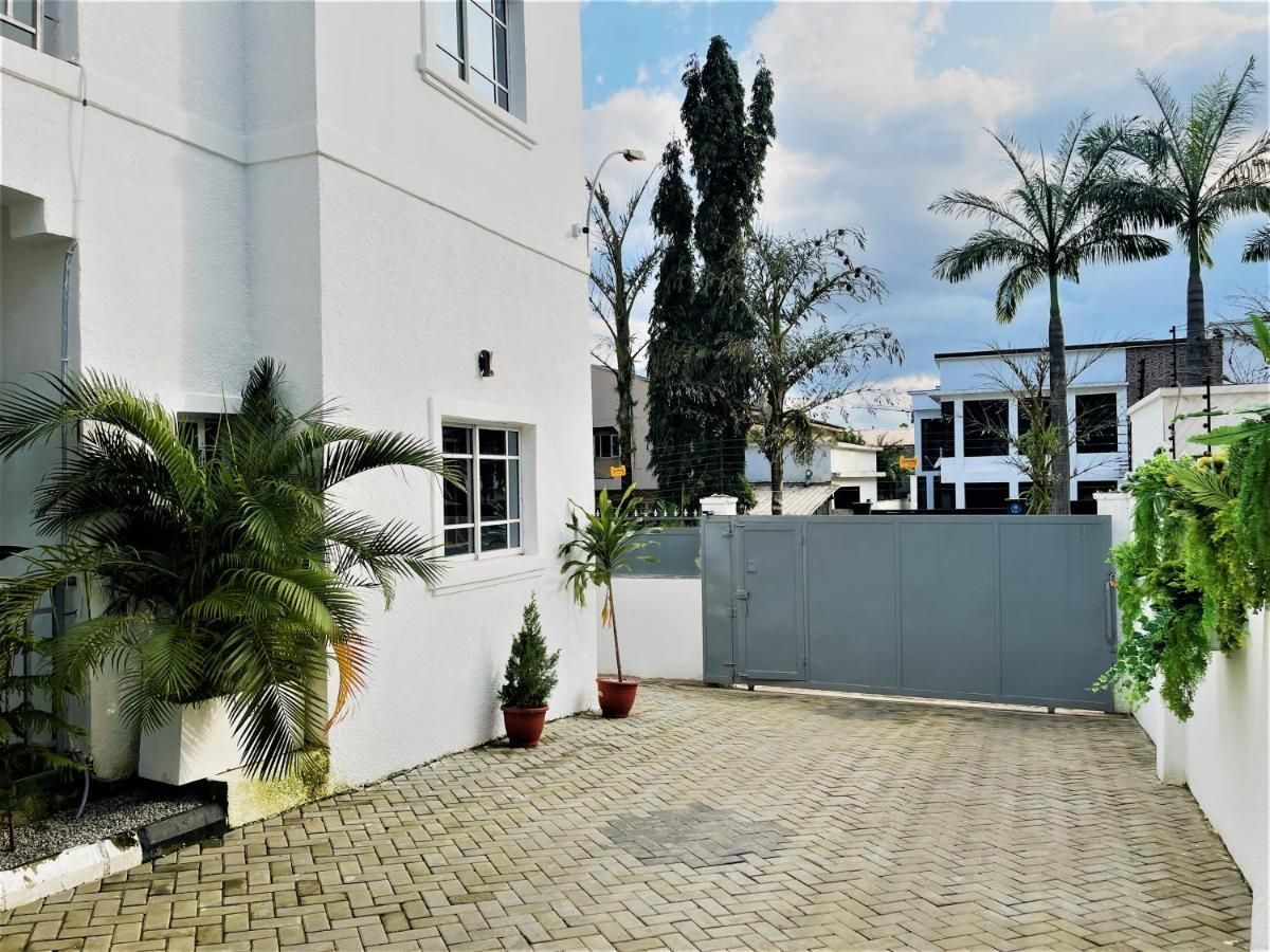 Imperio Apartments