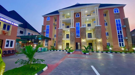 AMANDA LUXURY APARTMENT & SUITEs