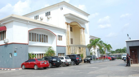 MAHOGANY HOTEL AND SUITES