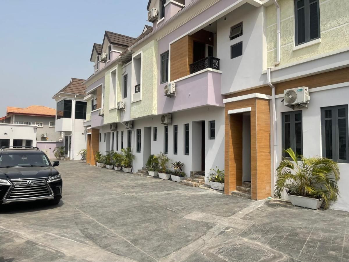 Majorstone Luxury Apartment