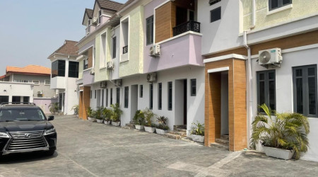 Majorstone Luxury Apartment