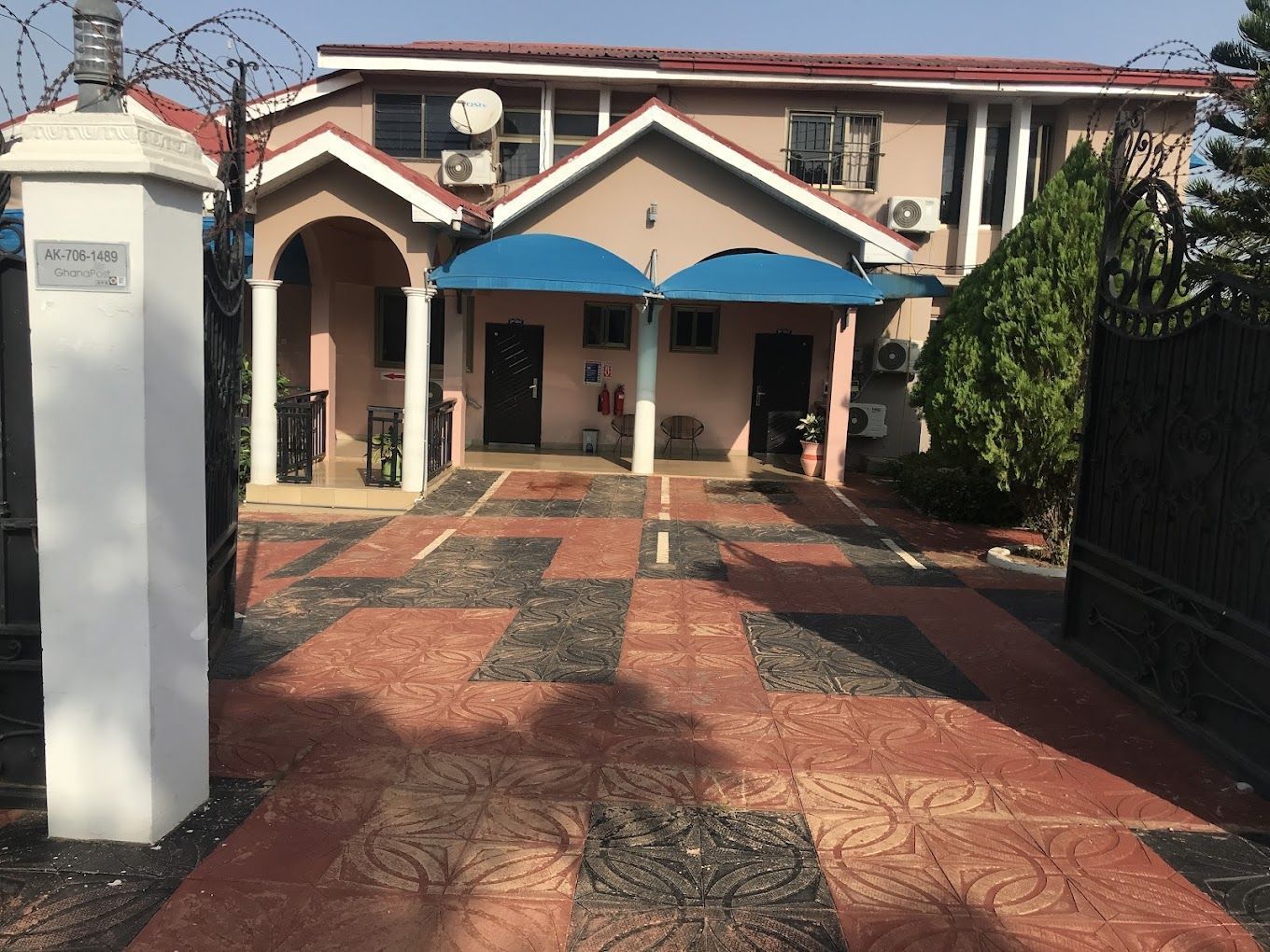 Kiverly Hotel