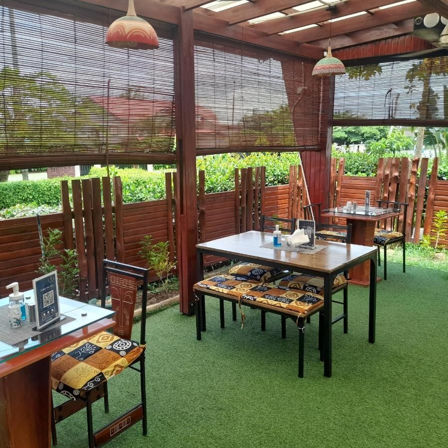 Asantewaa Premier Hotel 